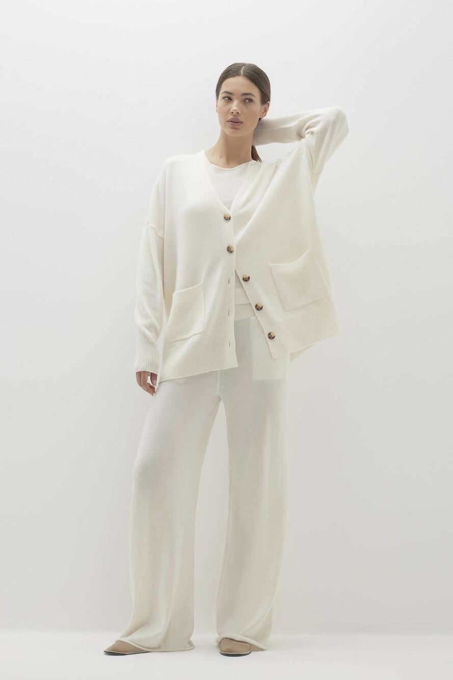 NWT NAKEDCASHMERE LILY BUTTON-UP CASHMERE CARDIGAN ONE SIZE